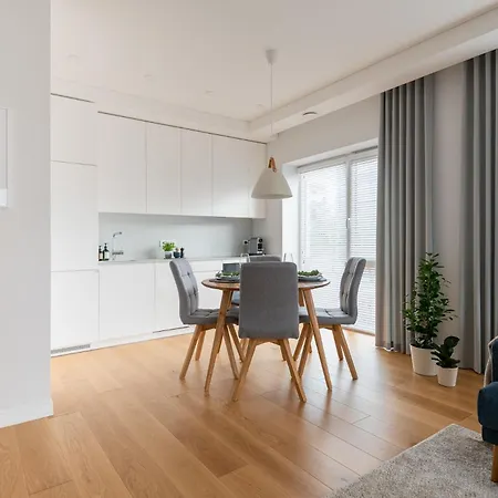 Apartment D33 - Brand New Luxury With Terrace, Garden, Ac And Parking *