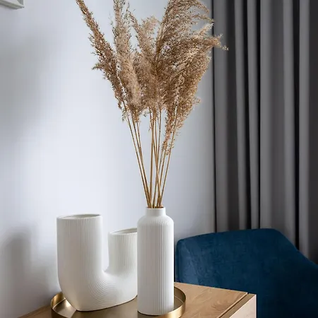 Apartment D33 - Brand New Luxury With Terrace, Garden, Ac And Parking