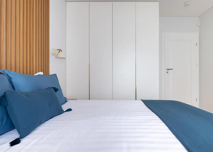 Апартаменти D33 - Brand New Luxury With Terrace, Garden, Ac And Parking *